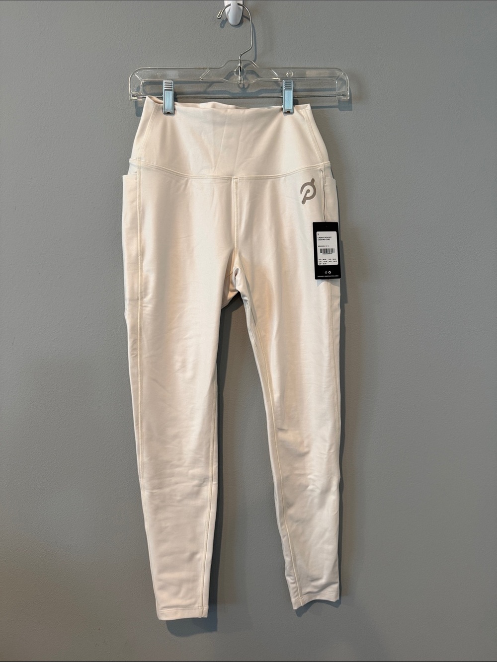 New-Peloton White Performance Leggings with Side pocket and Logo